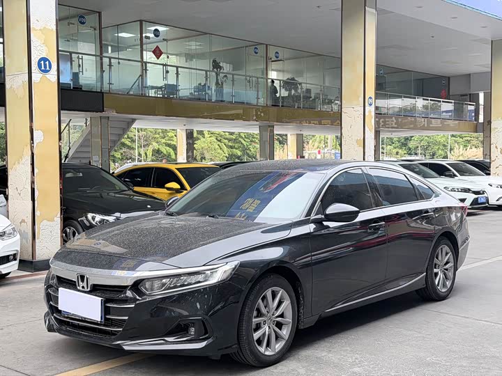 Фото 1 - Honda Accord