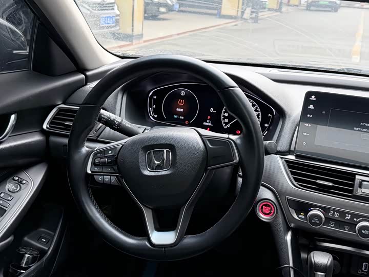 Фото 5 - Honda Accord