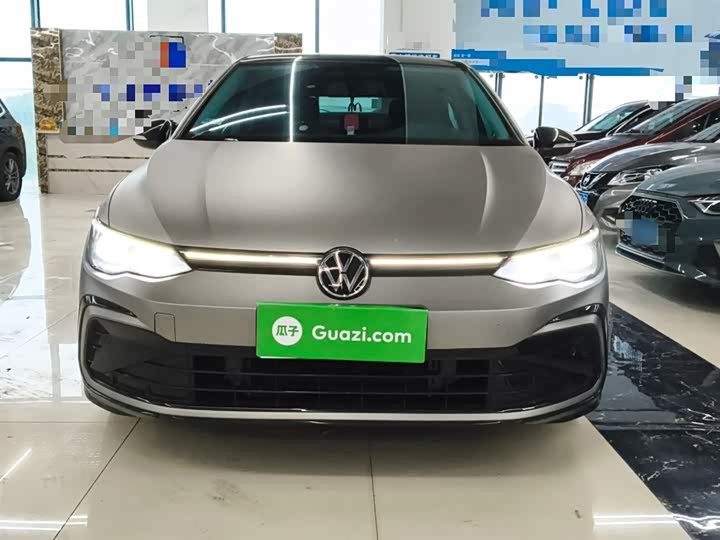 Фото 3 - Volkswagen Golf