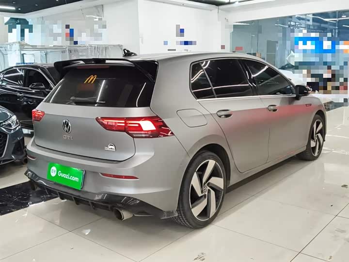 Фото 7 - Volkswagen Golf