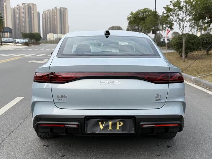 Фото 5 - BYD Qin L