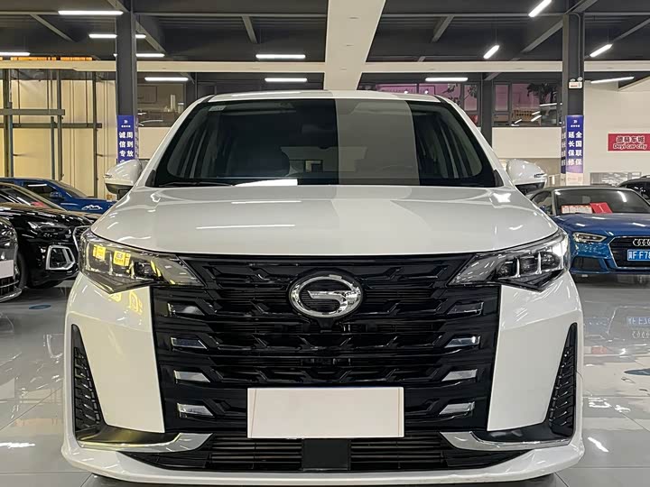 Фото 2 - GAC Trumpchi M6