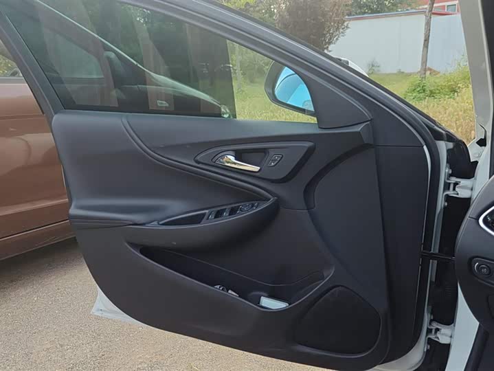 Фото 7 - Chevrolet Malibu XL