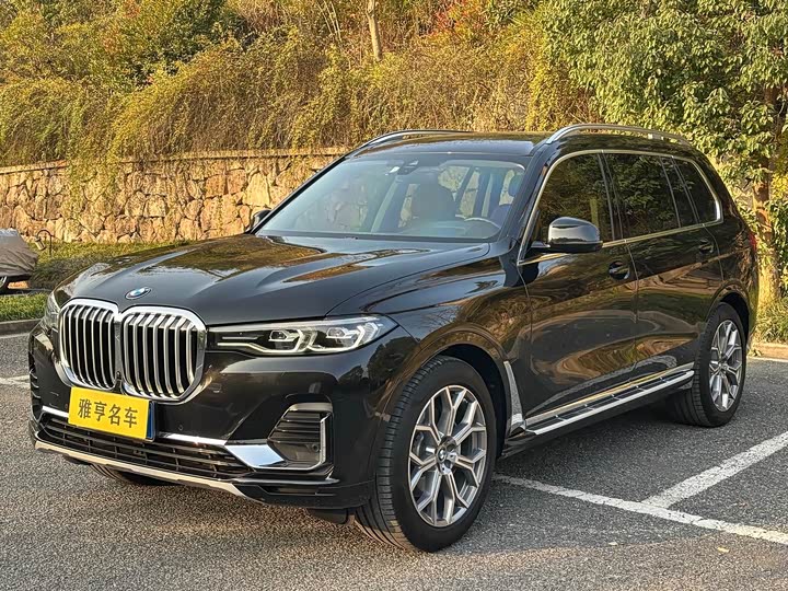 Фото 1 - BMW X7