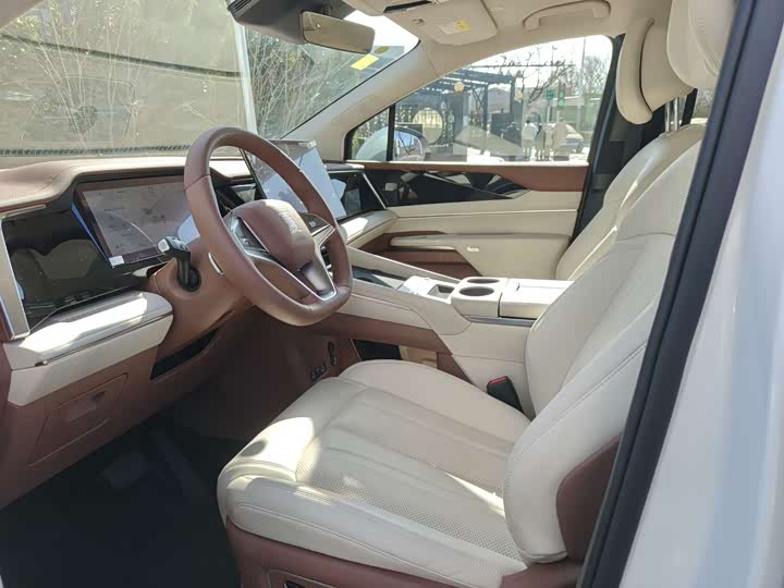 Фото 3 - BYD Xia