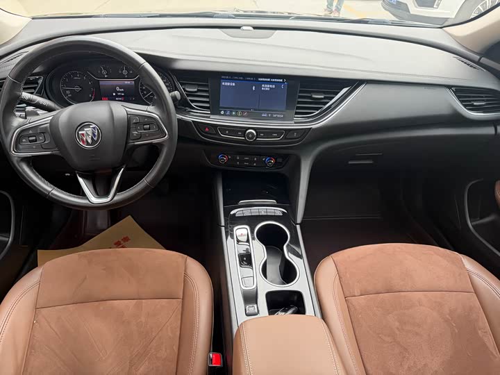 Фото 8 - Buick Regal