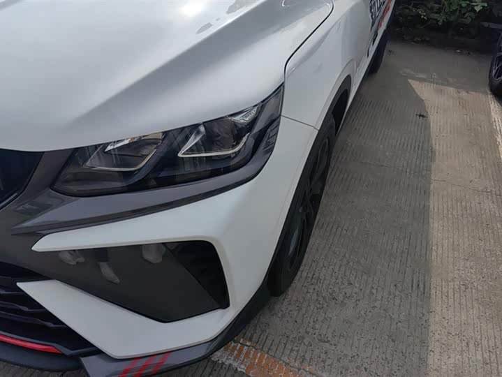 Фото 5 - Geely Coolray