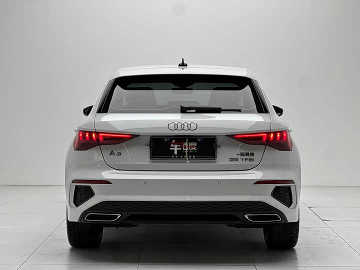 Фото 5 - Audi A3