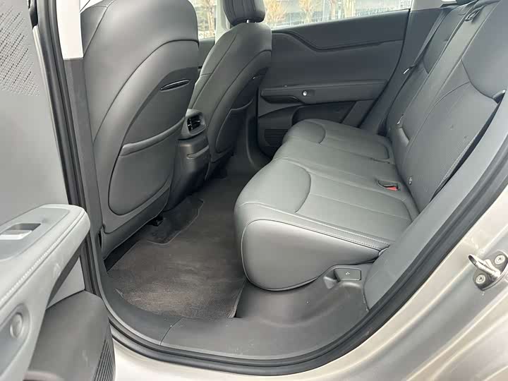 Фото 4 - XPeng G6