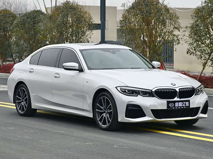 Фото 3 - BMW 3 Series