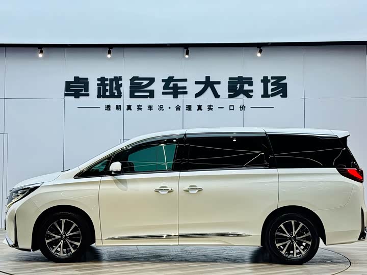 Фото 4 - GAC Trumpchi M8