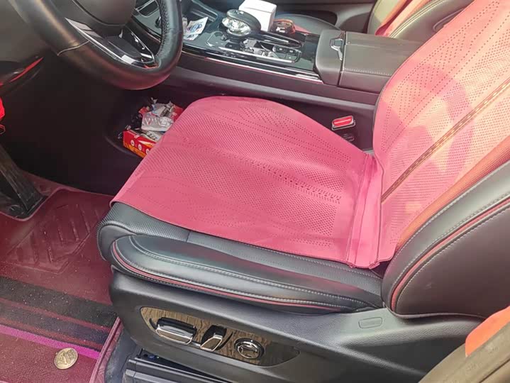 Фото 9 - GAC Trumpchi M8