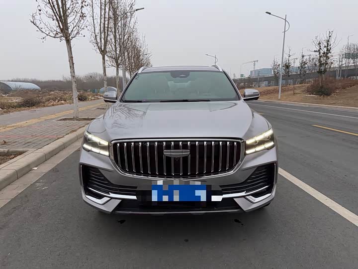 Фото 2 - Geely Monjaro