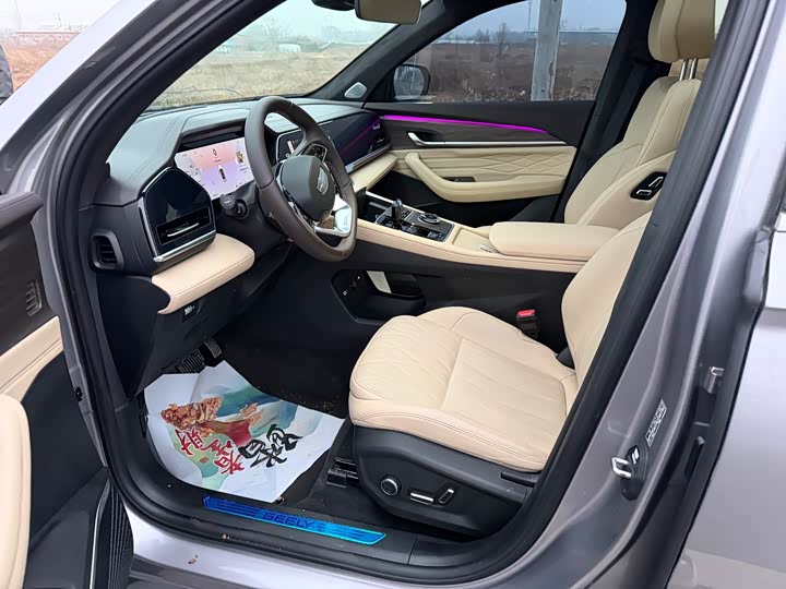 Фото 7 - Geely Monjaro