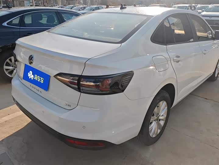 Фото 3 - Volkswagen Lavida