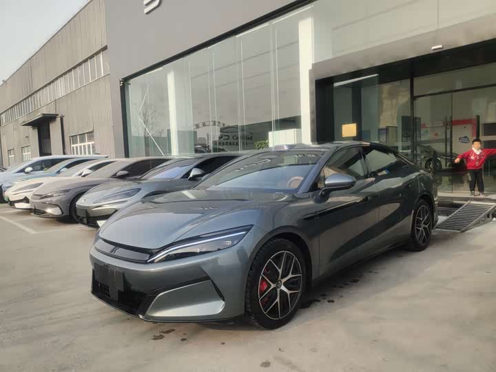 Фото 1 - BYD Han L