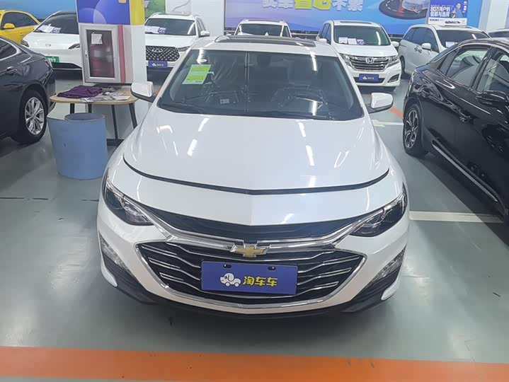 Фото 2 - Chevrolet Malibu XL