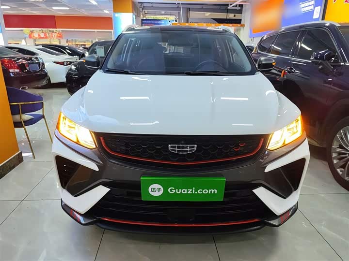 Фото 3 - Geely Coolray