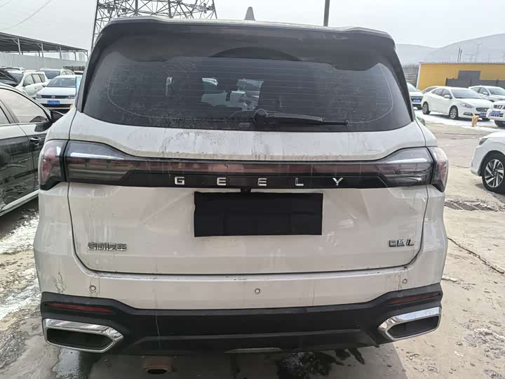 Фото 5 - Geely Okavango L