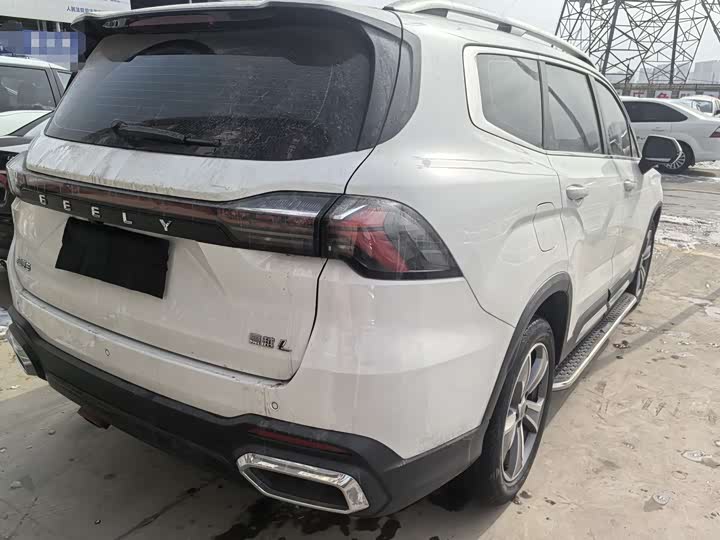 Фото 6 - Geely Okavango L