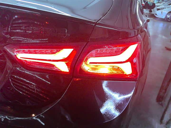 Фото 8 - Chevrolet Malibu XL