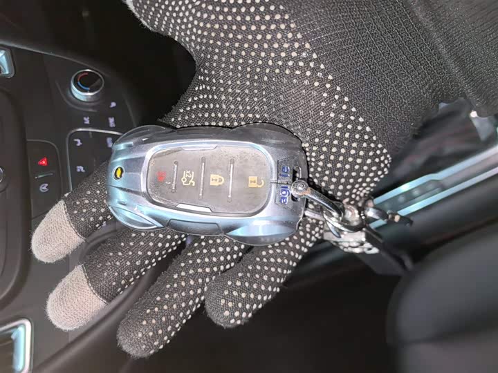 Фото 9 - Chevrolet Malibu XL