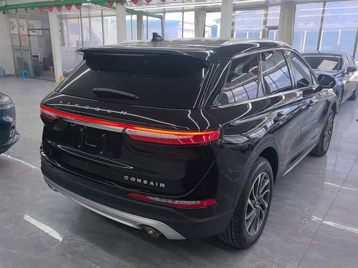 Фото 5 - Lincoln Corsair