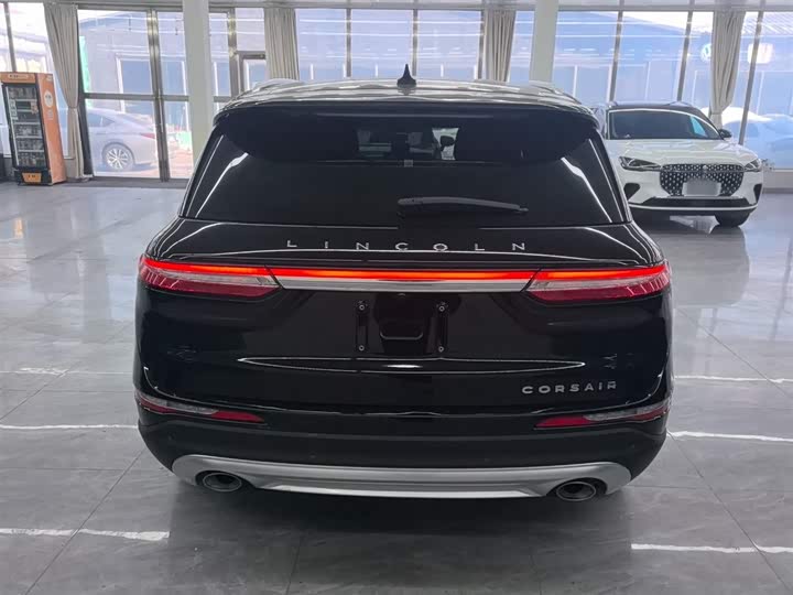 Фото 6 - Lincoln Corsair