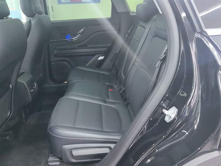 Фото 8 - Lincoln Corsair