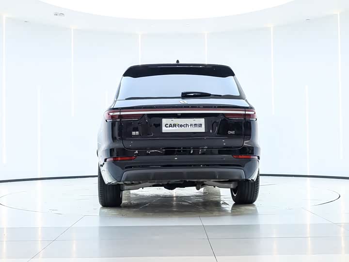 Фото 6 - LiXiang One