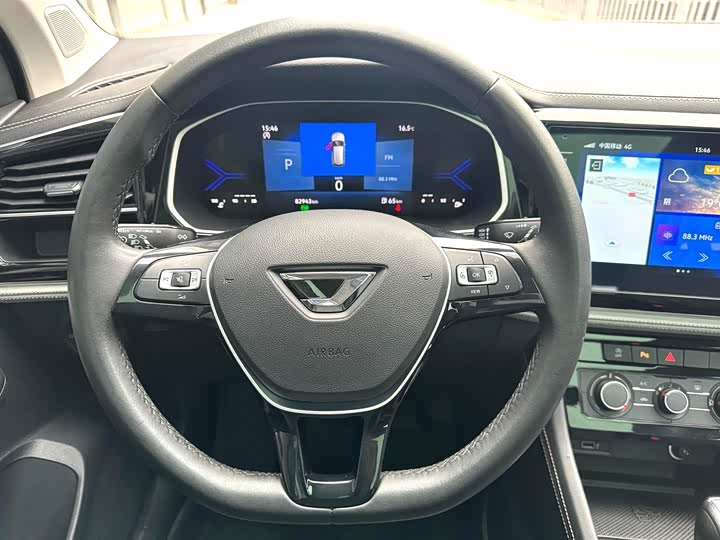 Фото 9 - Jetta VS7