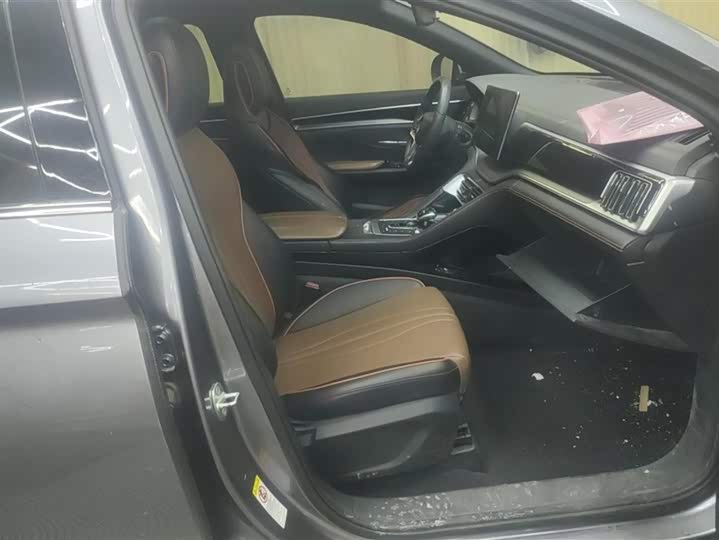 Фото 8 - BYD Song Plus