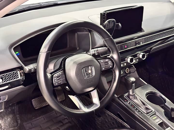 Фото 4 - Honda Integra