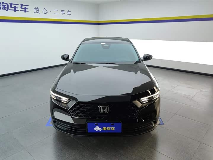 Фото 2 - Honda Accord