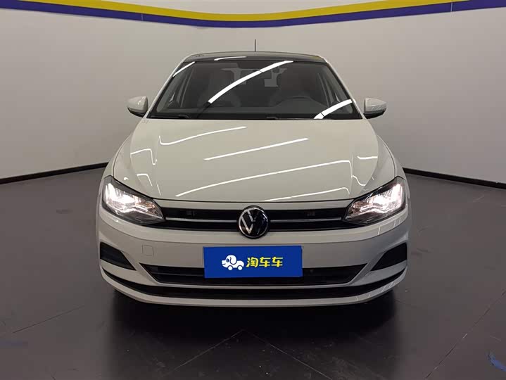 Фото 2 - Volkswagen Polo