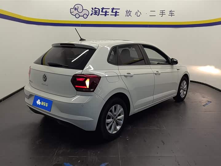 Фото 3 - Volkswagen Polo