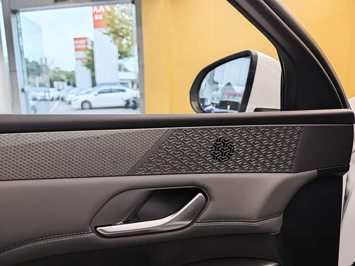 Фото 8 - BYD Qin Plus