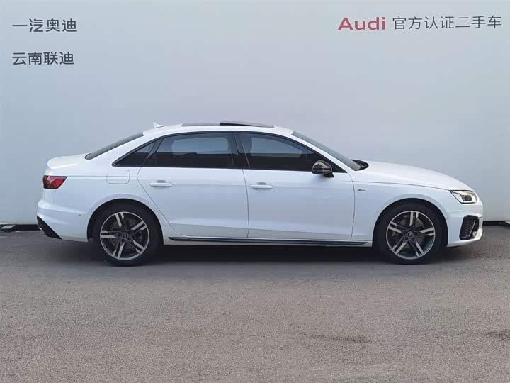 Фото 3 - Audi A4L