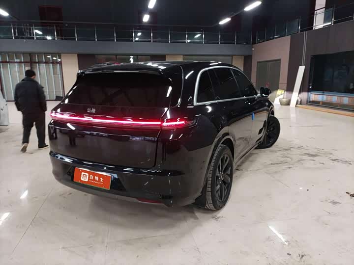 Фото 2 - LiXiang L7