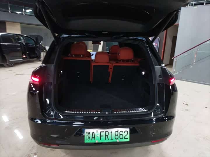 Фото 7 - LiXiang L7