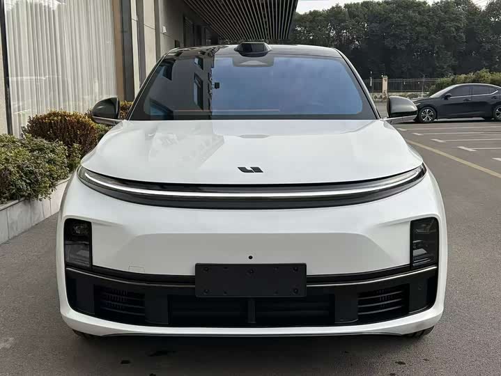 Фото 2 - LiXiang L7