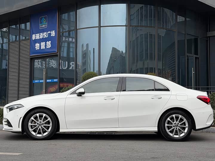 Фото 5 - Mercedes-Benz A-Class