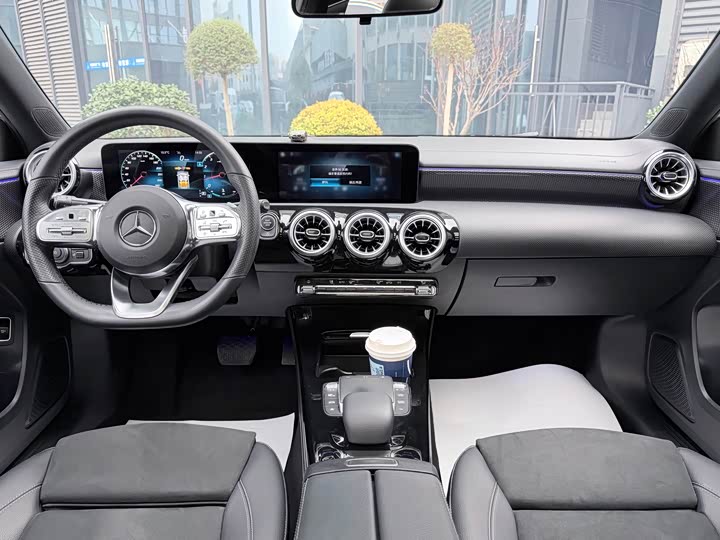 Фото 8 - Mercedes-Benz A-Class