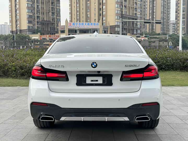 Фото 4 - BMW 5 Series