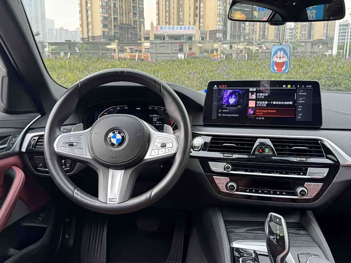 Фото 9 - BMW 5 Series