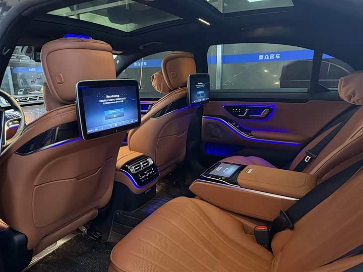 Фото 8 - Mercedes-Benz S-Class