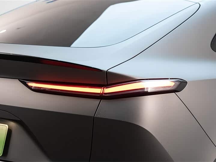 Фото 7 - Nio Onvo L60