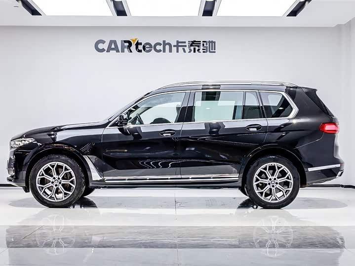 Фото 3 - BMW X7