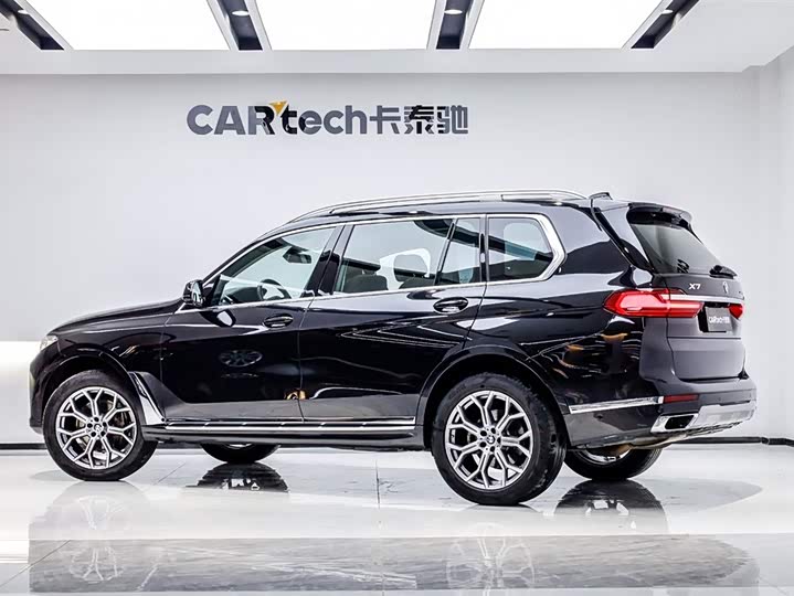 Фото 4 - BMW X7