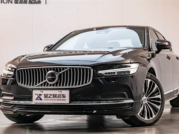 Фото 3 - Volvo S90